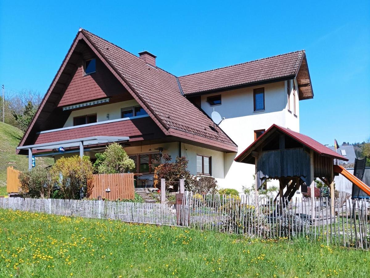 Ferienwohnung Wiesenblick オーバーハルマースバッハ エクステリア 写真